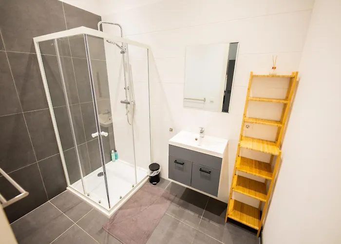 Lh - Lk Two-bedroom Rotterdam