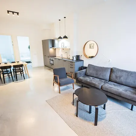 Lh - Lk Two-bedroom Apartment *