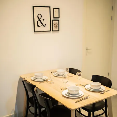 Lh - Lk Two-bedroom Apartment Rotterdam