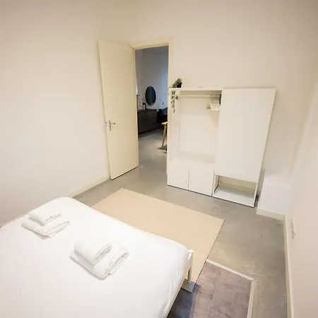 Lh - Lk Two-bedroom Apartment