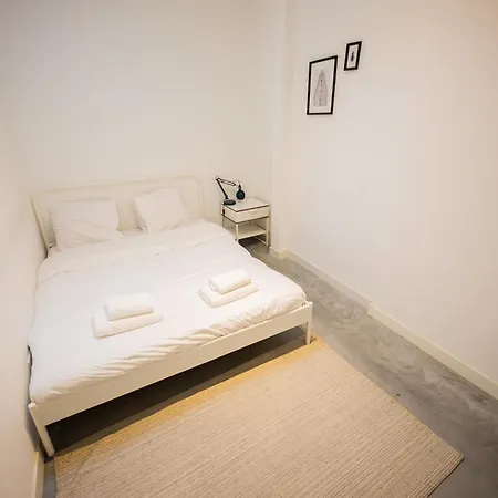 Lh - Lk Two-bedroom Apartment Rotterdam