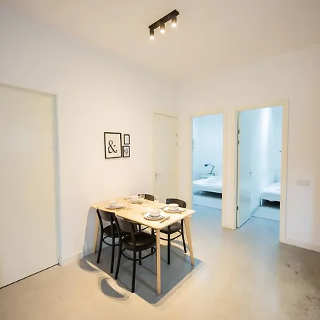 Lh - Lk Two-bedroom * Rotterdam