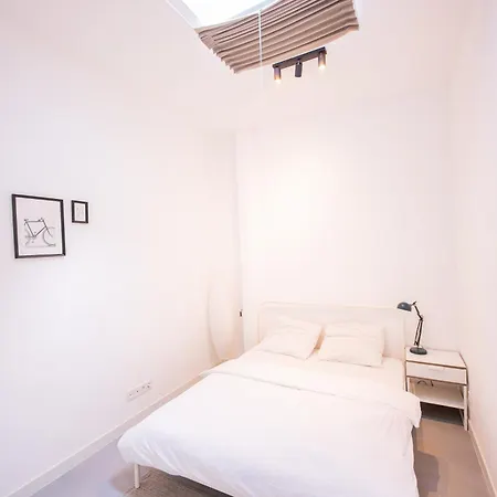 Lh - Lk Two-bedroom *