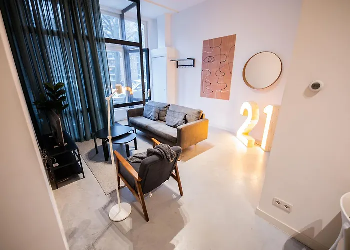 Lh - Lk Two-bedroom *