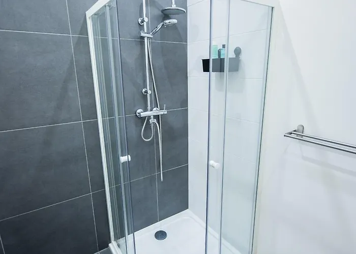 Lh - Lk Two-bedroom *