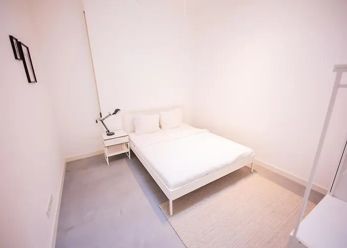 Lh - Lk Two-bedroom * Rotterdam