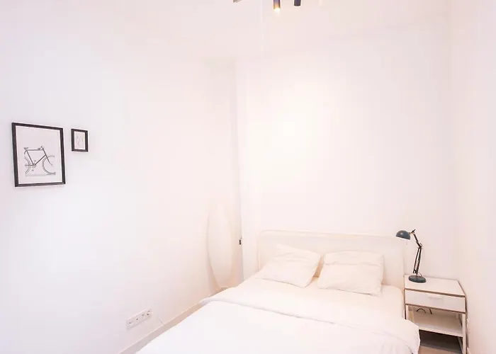 Lh - Lk Two-bedroom *