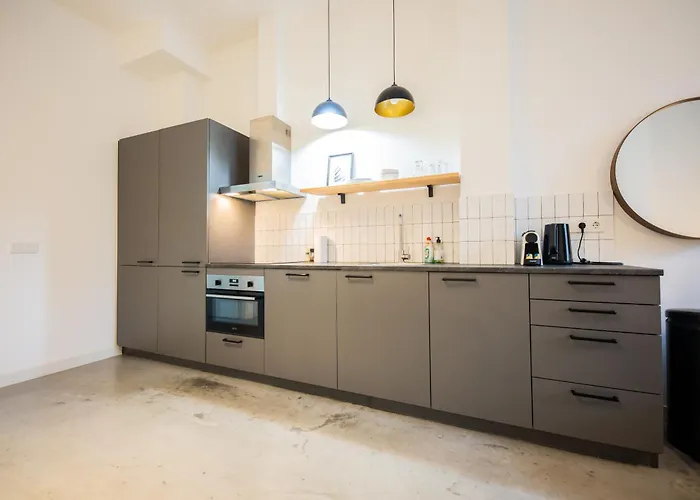 Lh - Lk Two-bedroom * Роттердам